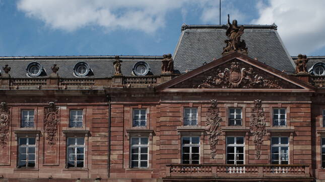 ZGH55289-crop.avif